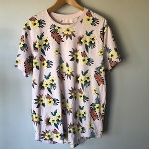 𝅺OVERSIZED tropical flower t-shirt SZ L
